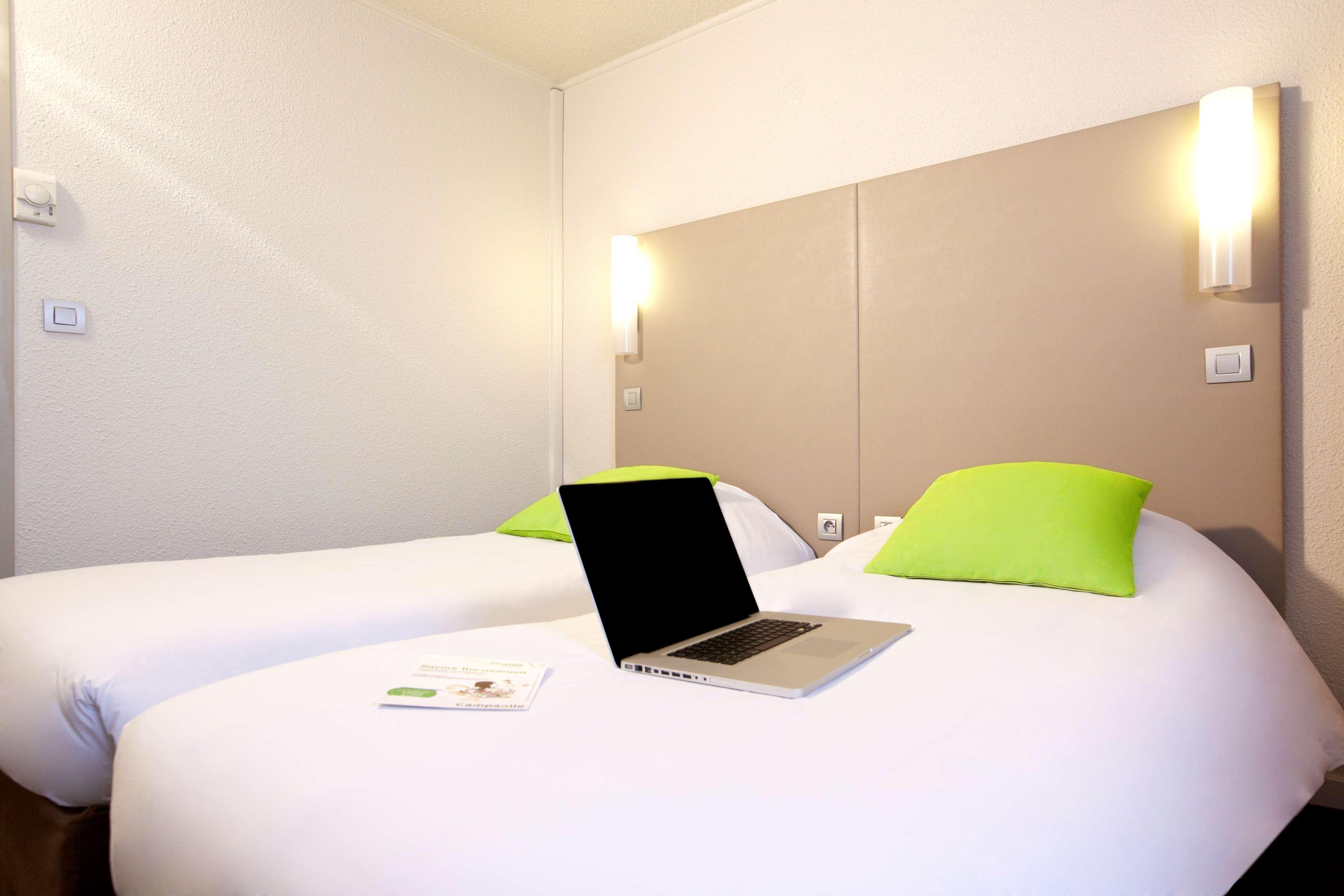 Campanile Paris Ouest - Nanterre - La Defense Hotell Exteriör bild