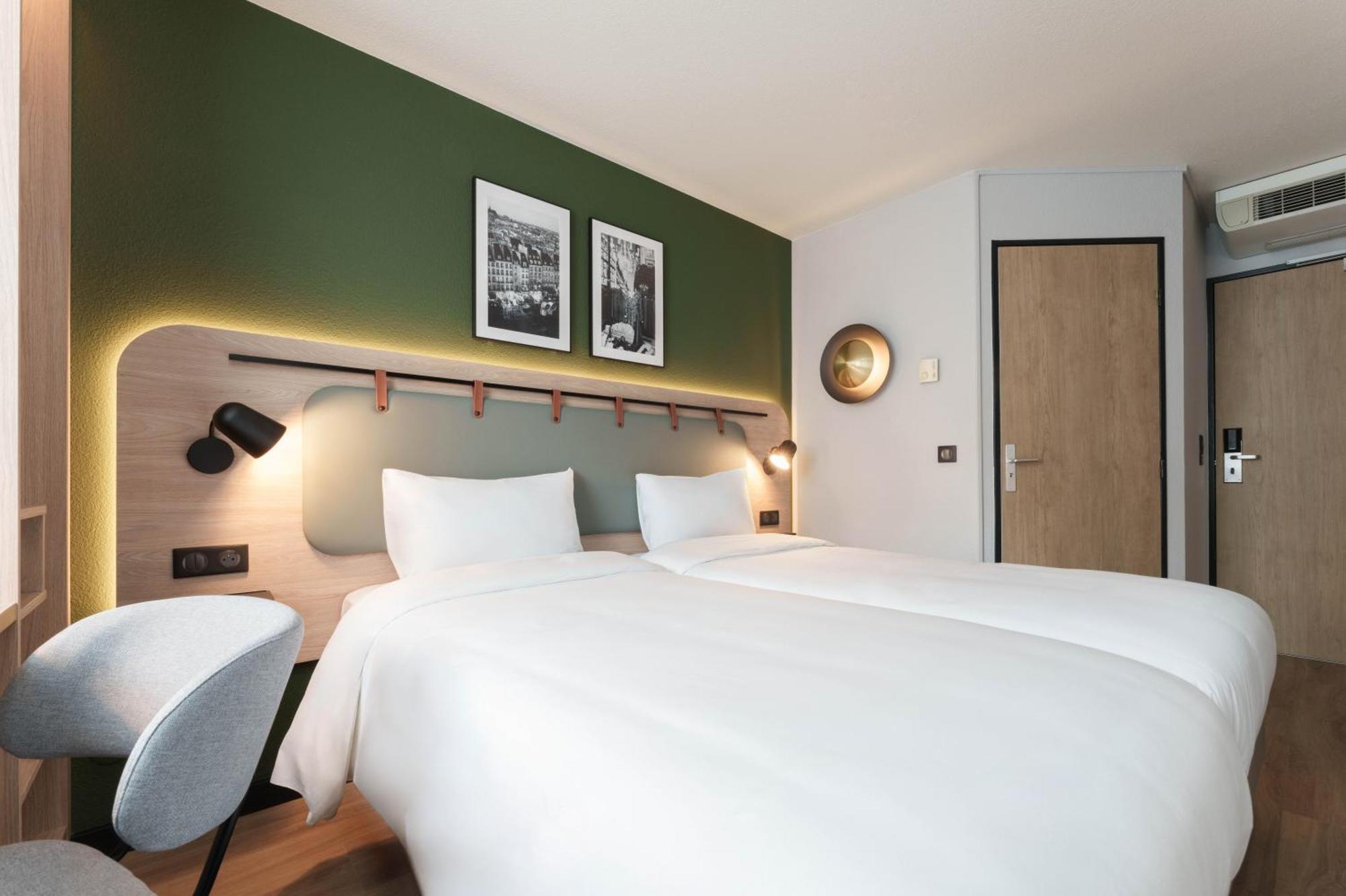 Campanile Paris Ouest - Nanterre - La Defense Hotell Exteriör bild