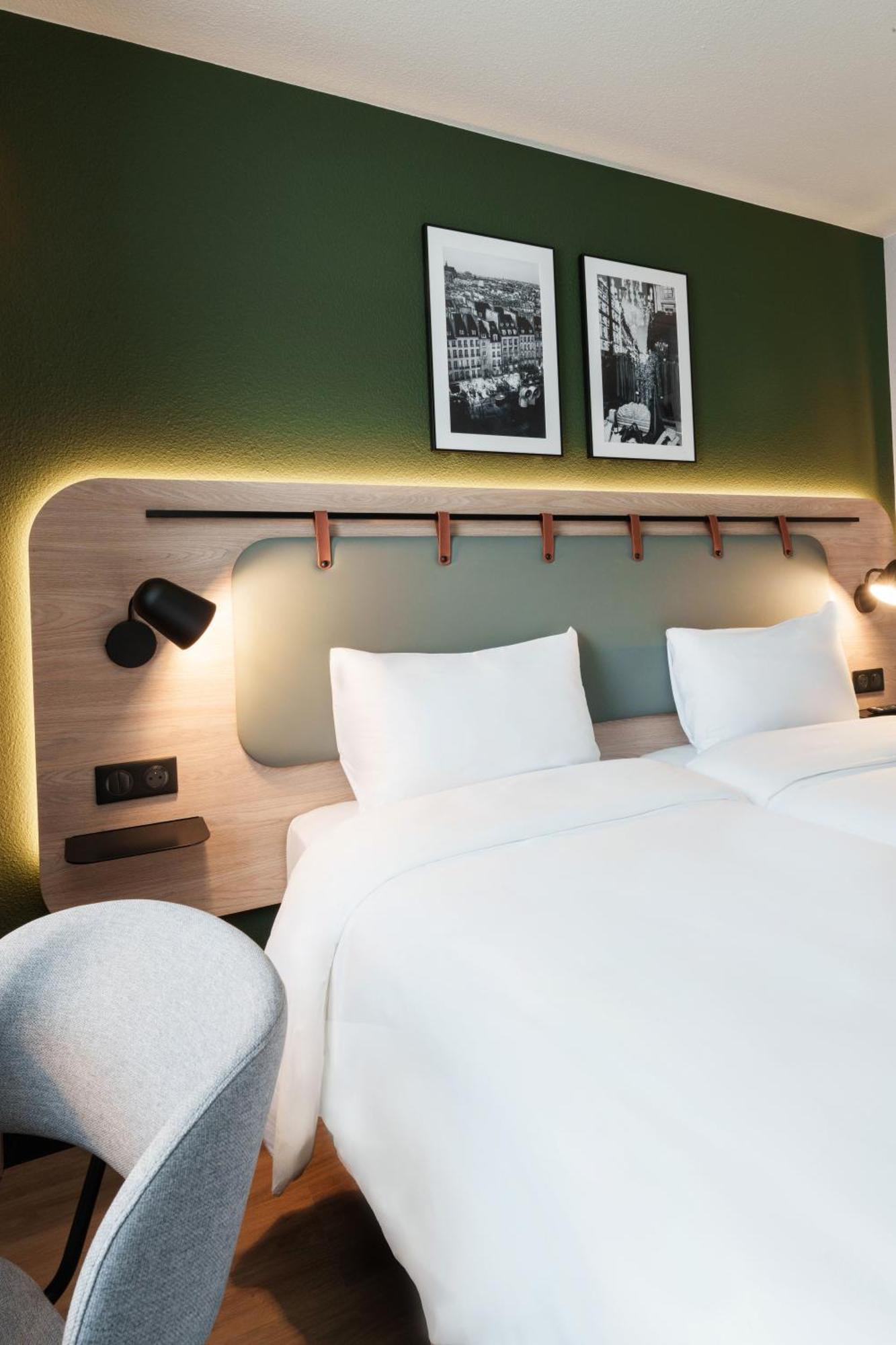 Campanile Paris Ouest - Nanterre - La Defense Hotell Exteriör bild