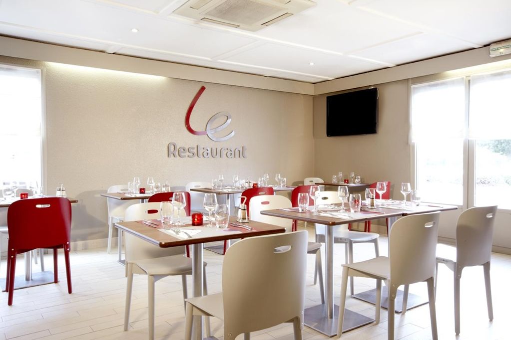 Campanile Paris Ouest - Nanterre - La Defense Hotell Exteriör bild